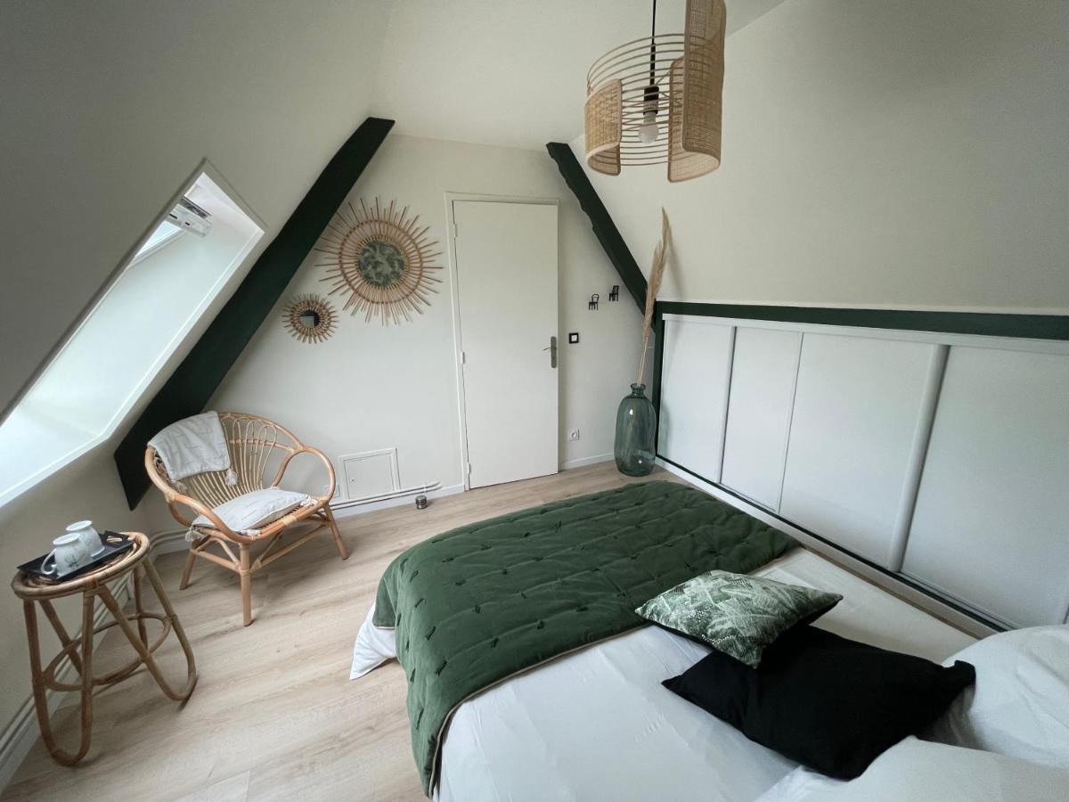 Bed and Breakfast Le Doux Refuge Esquay-sur-Seulles Exterior foto