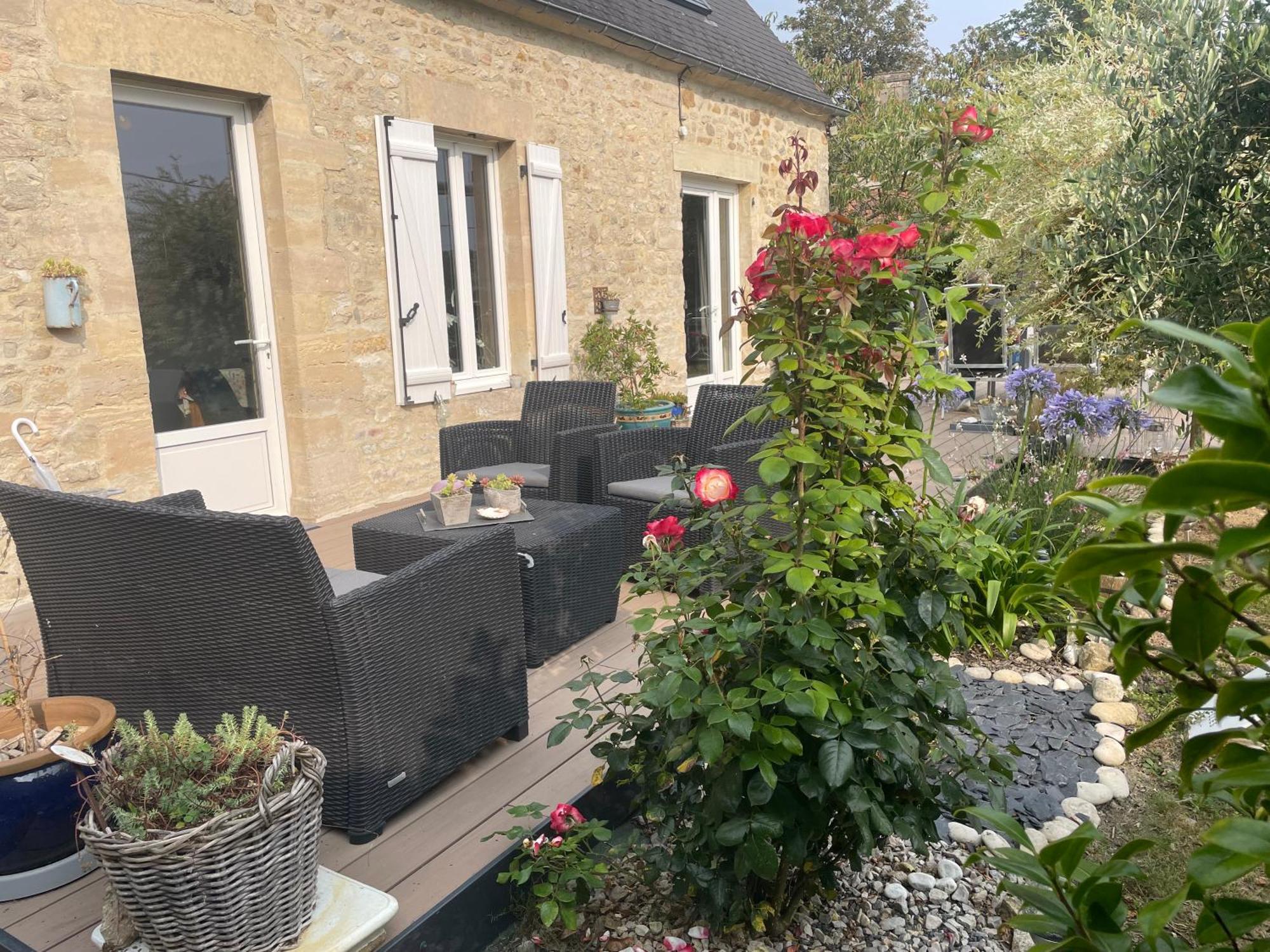 Bed and Breakfast Le Doux Refuge Esquay-sur-Seulles Exterior foto